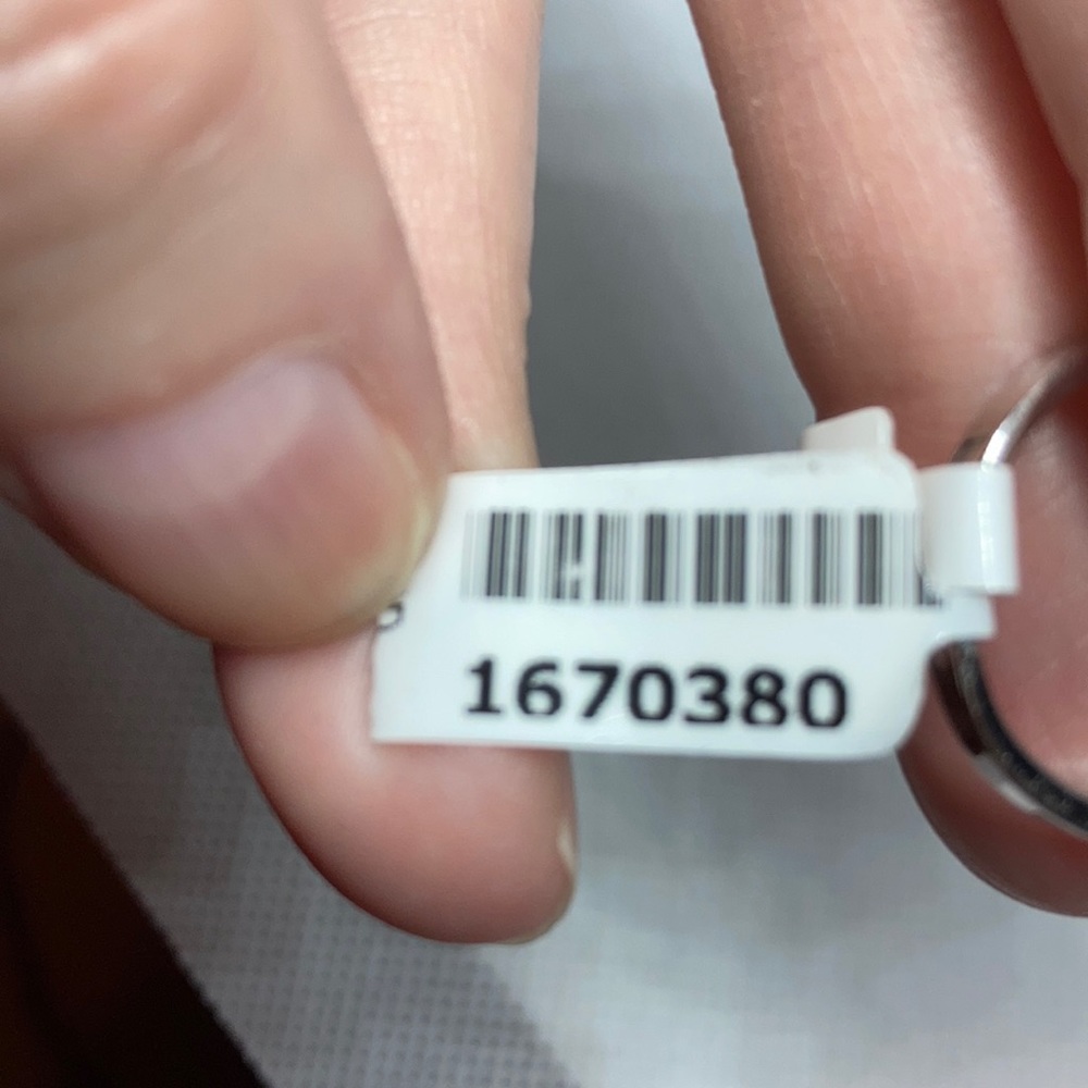 NWT Gorgeous Simulated Diamond ring J-44 - Picture 6 of 7